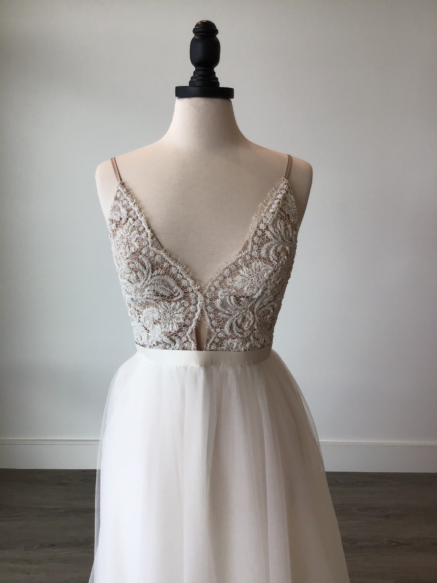 Truvelle Sara Gown