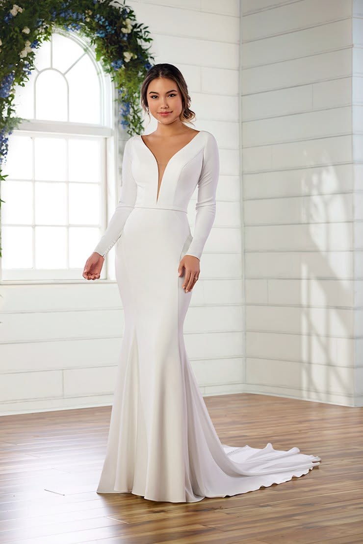 Essense of Australia D2972 Gown