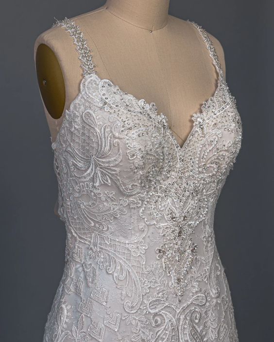 Allure Bridals - 9575 Sample Gown