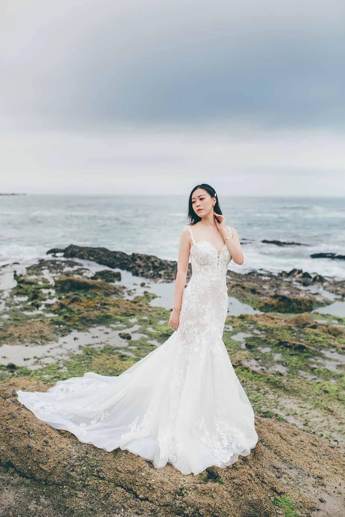 Essense of Australia D3393 Gown