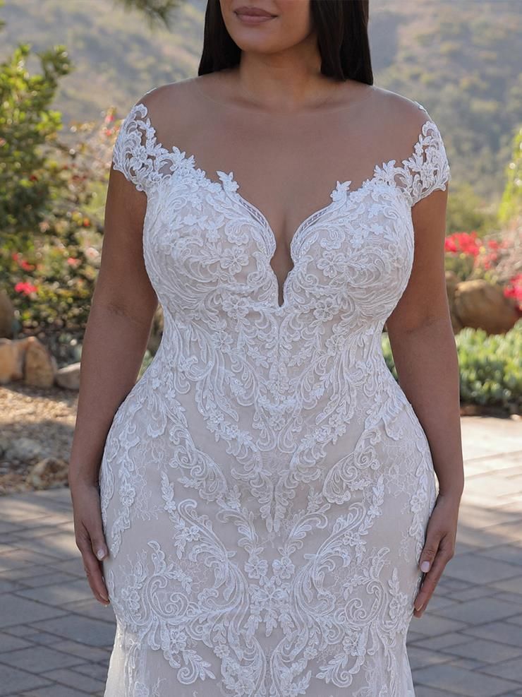 Élysée by Enzoani Helene Gown