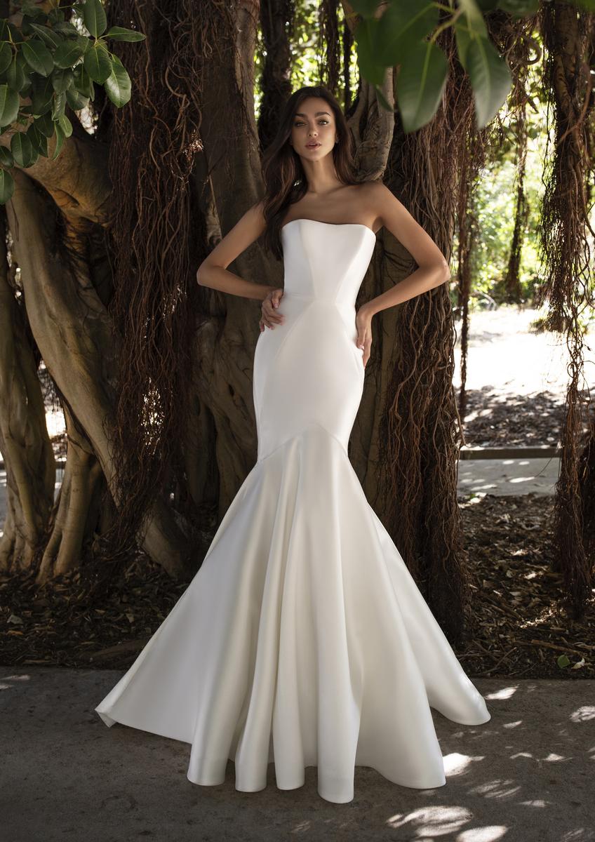 Pronovias Oberon Gown