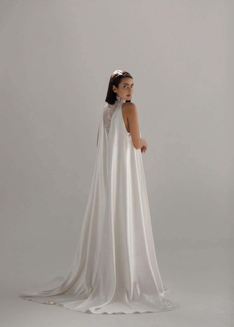 OUMA Thierry Gown