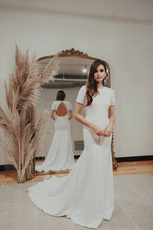 Sarah Seven - Madison Sample Gown