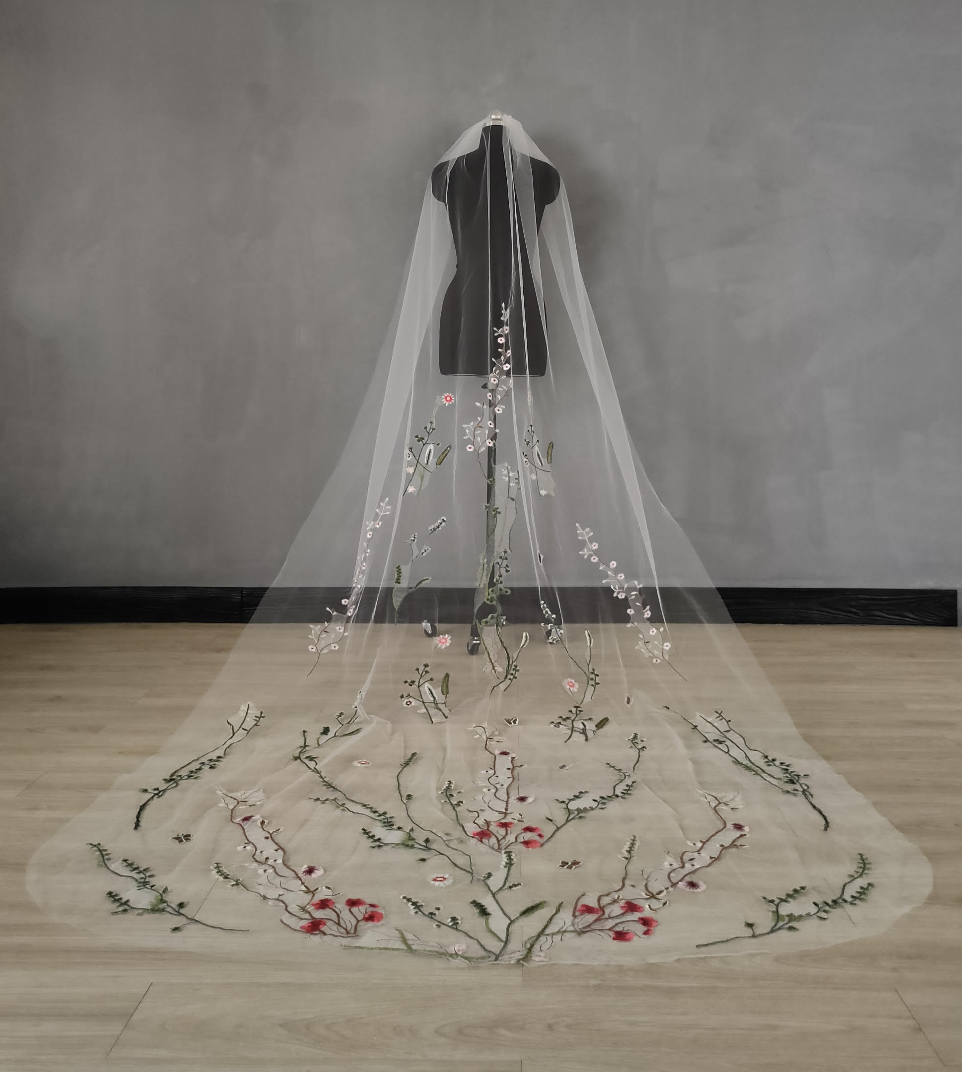 MUTED WILDFLOWER: Bridal Veil, Embroidered Flower Veil, Floral